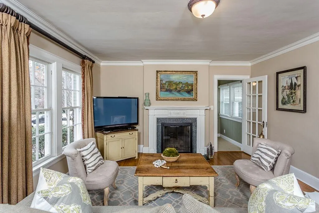 2113 Mckinley Road Nw, Atlanta, Georgia 30318, 4 Bedrooms Bedrooms, ,3 BathroomsBathrooms,Residential,Sold,2113 Mckinley Road Nw,5814193