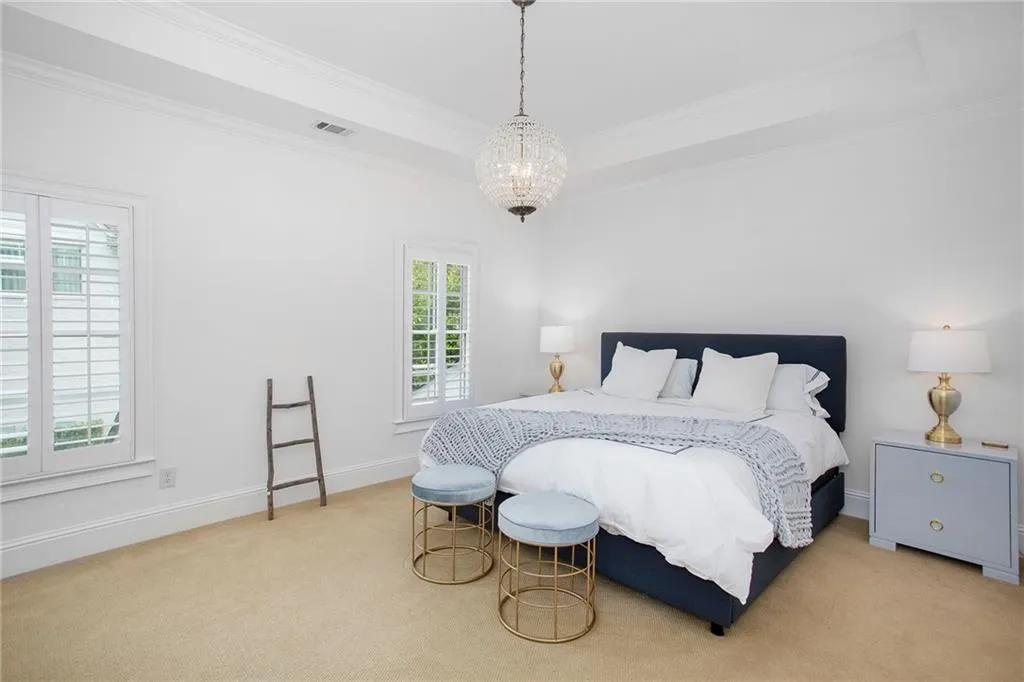 5207 Lake Forrest Drive, Atlanta, Georgia 30342, 5 Bedrooms Bedrooms, ,5 BathroomsBathrooms,Residential,Sold,5207 Lake Forrest Drive,7035245