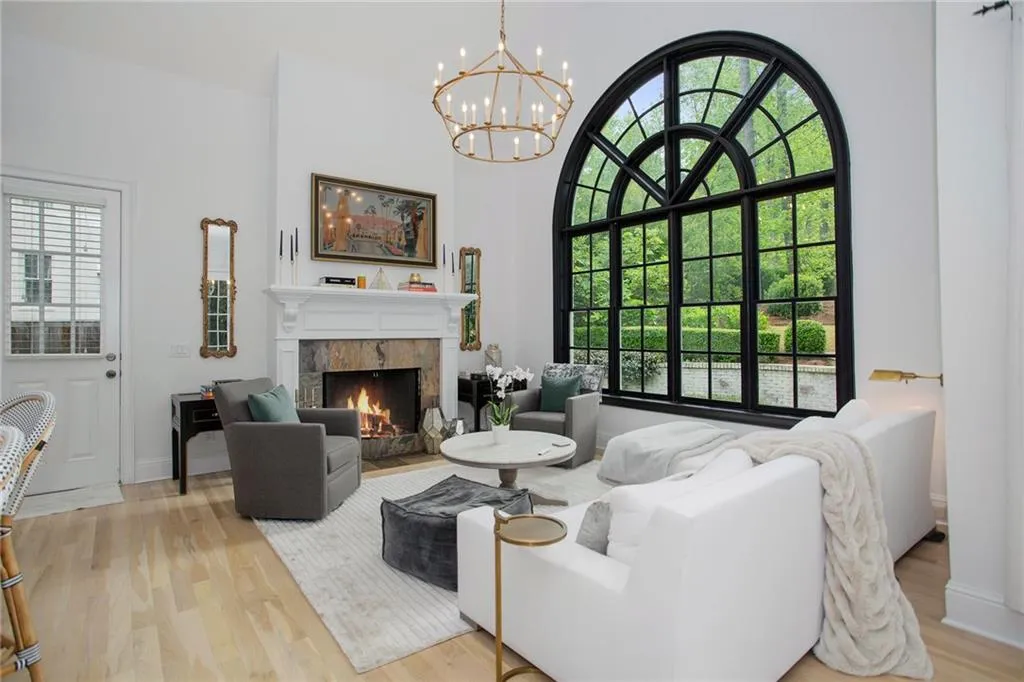 5207 Lake Forrest Drive, Atlanta, Georgia 30342, 5 Bedrooms Bedrooms, ,5 BathroomsBathrooms,Residential,Sold,5207 Lake Forrest Drive,7035245