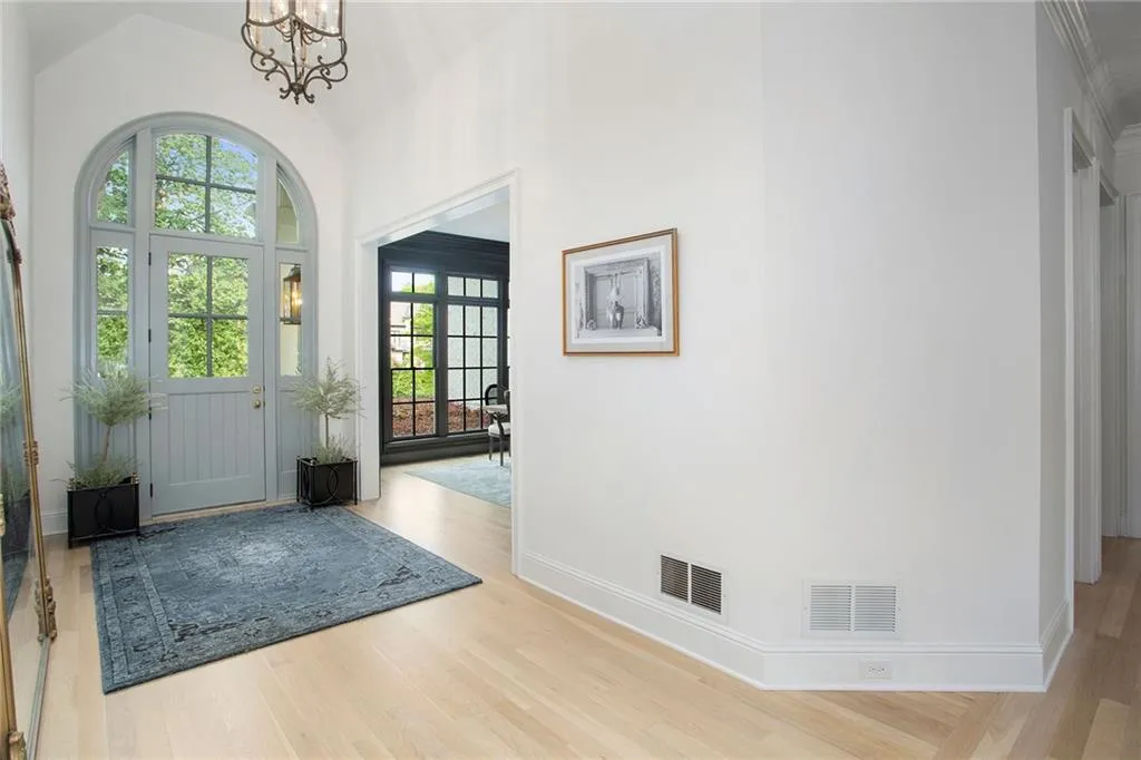 5207 Lake Forrest Drive, Atlanta, Georgia 30342, 5 Bedrooms Bedrooms, ,5 BathroomsBathrooms,Residential,Sold,5207 Lake Forrest Drive,7035245