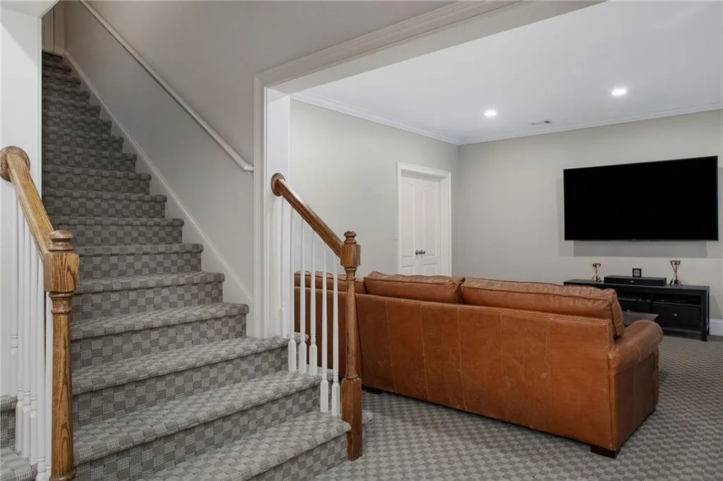 5207 Lake Forrest Drive, Atlanta, Georgia 30342, 5 Bedrooms Bedrooms, ,5 BathroomsBathrooms,Residential,Sold,5207 Lake Forrest Drive,7035245