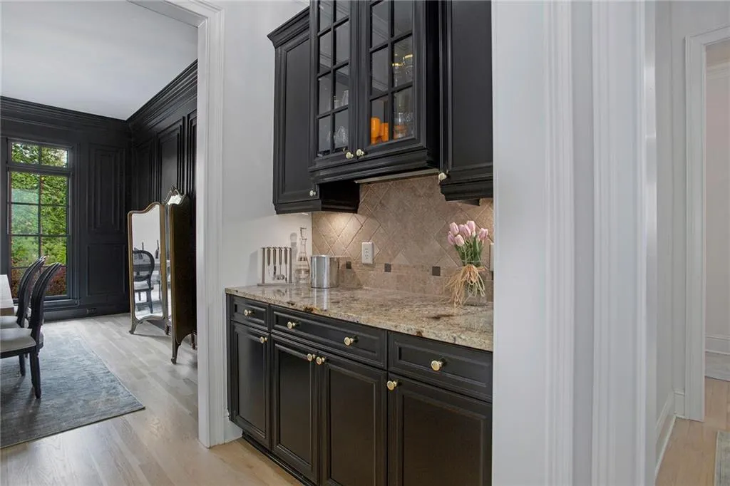 5207 Lake Forrest Drive, Atlanta, Georgia 30342, 5 Bedrooms Bedrooms, ,5 BathroomsBathrooms,Residential,Sold,5207 Lake Forrest Drive,7035245