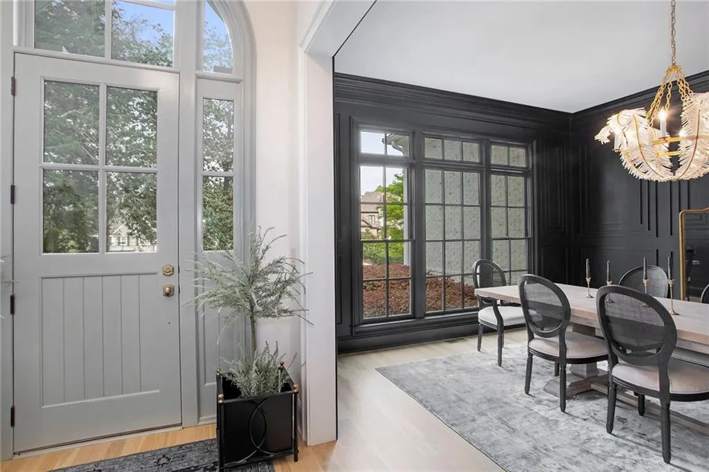 5207 Lake Forrest Drive, Atlanta, Georgia 30342, 5 Bedrooms Bedrooms, ,5 BathroomsBathrooms,Residential,Sold,5207 Lake Forrest Drive,7035245