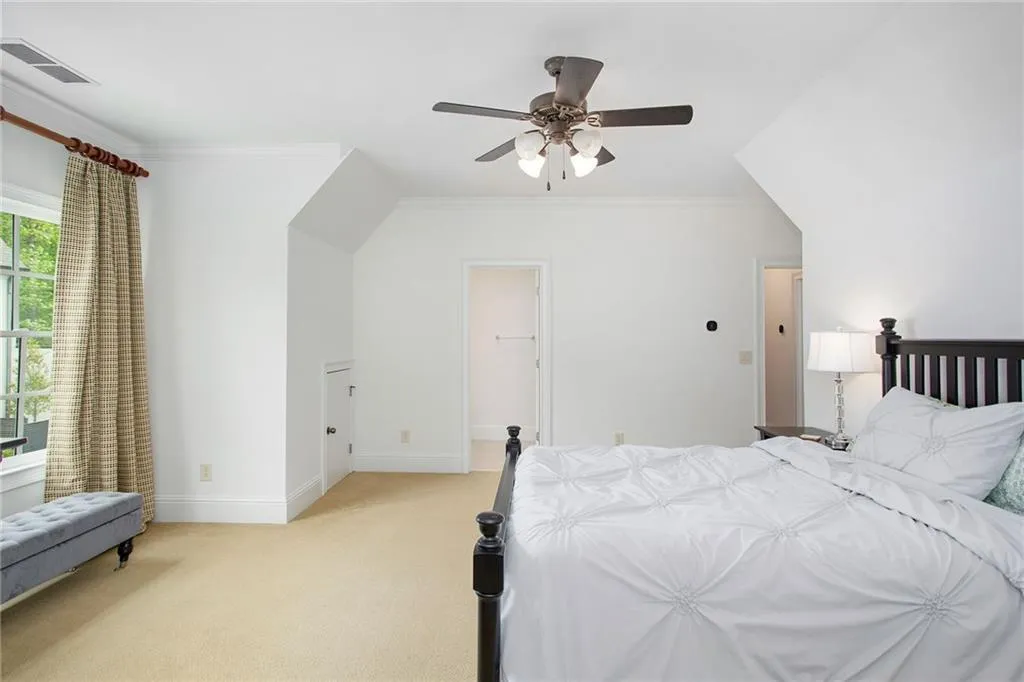 5207 Lake Forrest Drive, Atlanta, Georgia 30342, 5 Bedrooms Bedrooms, ,5 BathroomsBathrooms,Residential,Sold,5207 Lake Forrest Drive,7035245