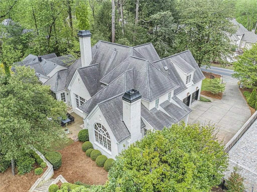 5207 Lake Forrest Drive, Atlanta, Georgia 30342, 5 Bedrooms Bedrooms, ,5 BathroomsBathrooms,Residential,Sold,5207 Lake Forrest Drive,7035245