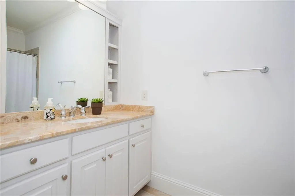 5207 Lake Forrest Drive, Atlanta, Georgia 30342, 5 Bedrooms Bedrooms, ,5 BathroomsBathrooms,Residential,Sold,5207 Lake Forrest Drive,7035245