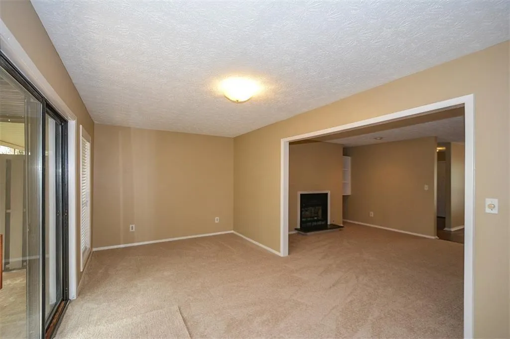 1705 Woodcliff Drive, Sandy Springs, Georgia 30350, 2 Bedrooms Bedrooms, ,2 BathroomsBathrooms,Residential,Sold,1705 Woodcliff Drive,5993490