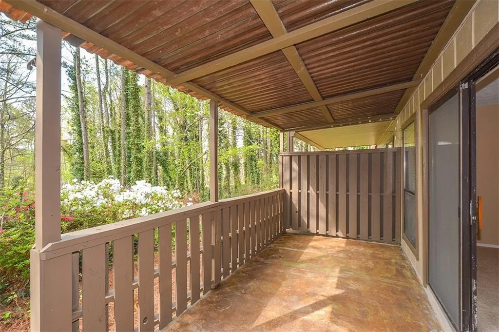 1705 Woodcliff Drive, Sandy Springs, Georgia 30350, 2 Bedrooms Bedrooms, ,2 BathroomsBathrooms,Residential,Sold,1705 Woodcliff Drive,5993490