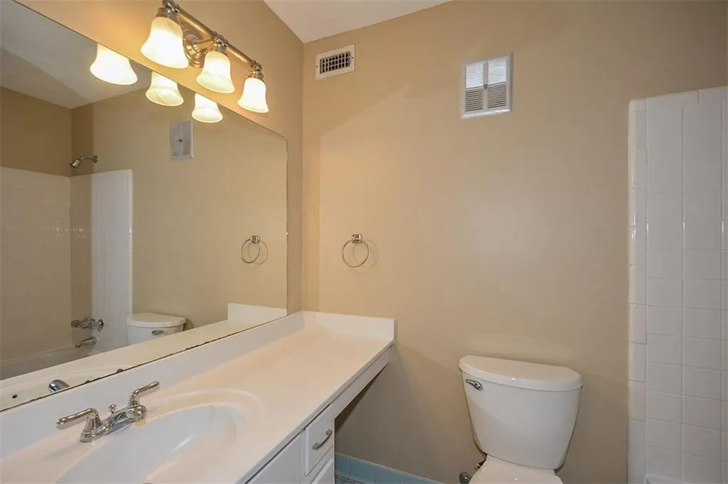 1705 Woodcliff Drive, Sandy Springs, Georgia 30350, 2 Bedrooms Bedrooms, ,2 BathroomsBathrooms,Residential,Sold,1705 Woodcliff Drive,5993490