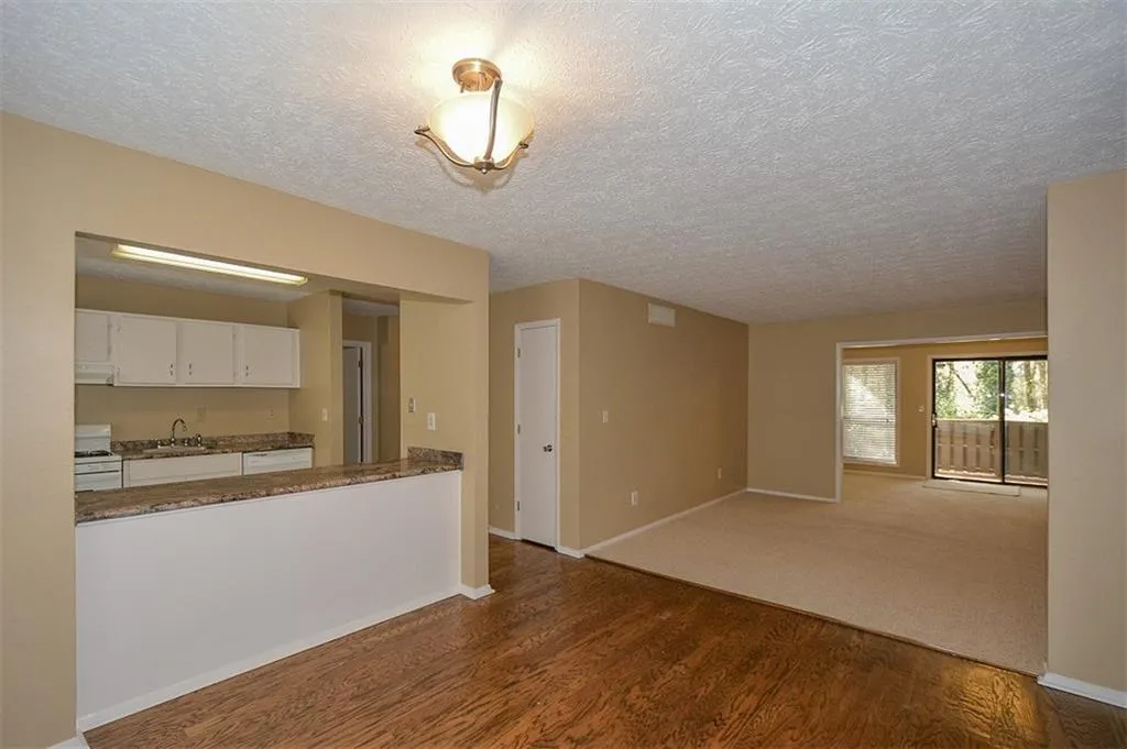 1705 Woodcliff Drive, Sandy Springs, Georgia 30350, 2 Bedrooms Bedrooms, ,2 BathroomsBathrooms,Residential,Sold,1705 Woodcliff Drive,5993490