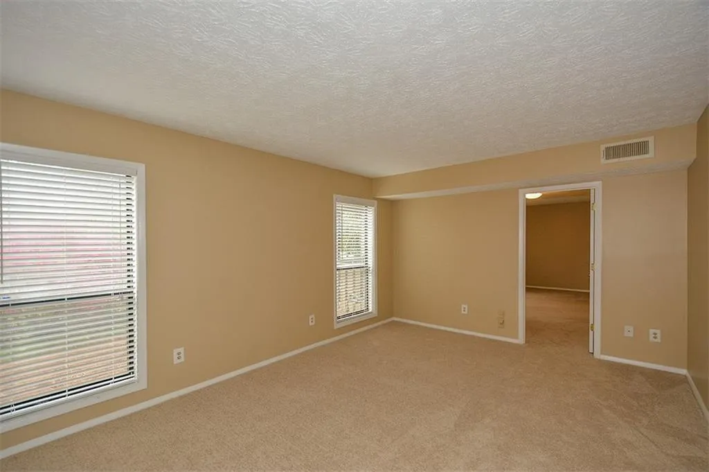 1705 Woodcliff Drive, Sandy Springs, Georgia 30350, 2 Bedrooms Bedrooms, ,2 BathroomsBathrooms,Residential,Sold,1705 Woodcliff Drive,5993490