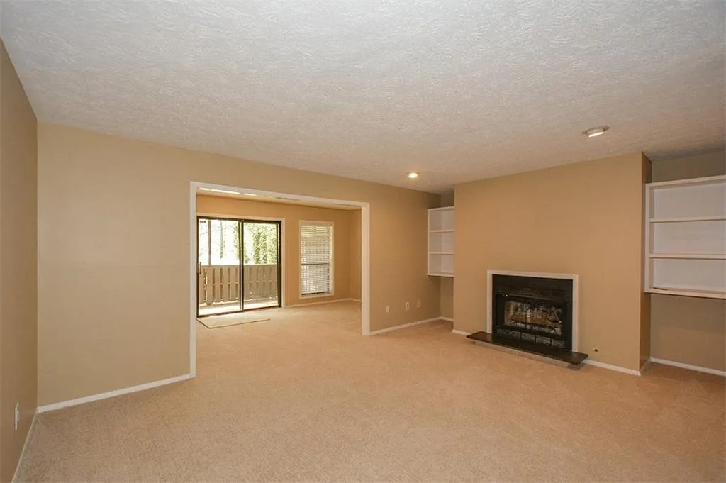 1705 Woodcliff Drive, Sandy Springs, Georgia 30350, 2 Bedrooms Bedrooms, ,2 BathroomsBathrooms,Residential,Sold,1705 Woodcliff Drive,5993490