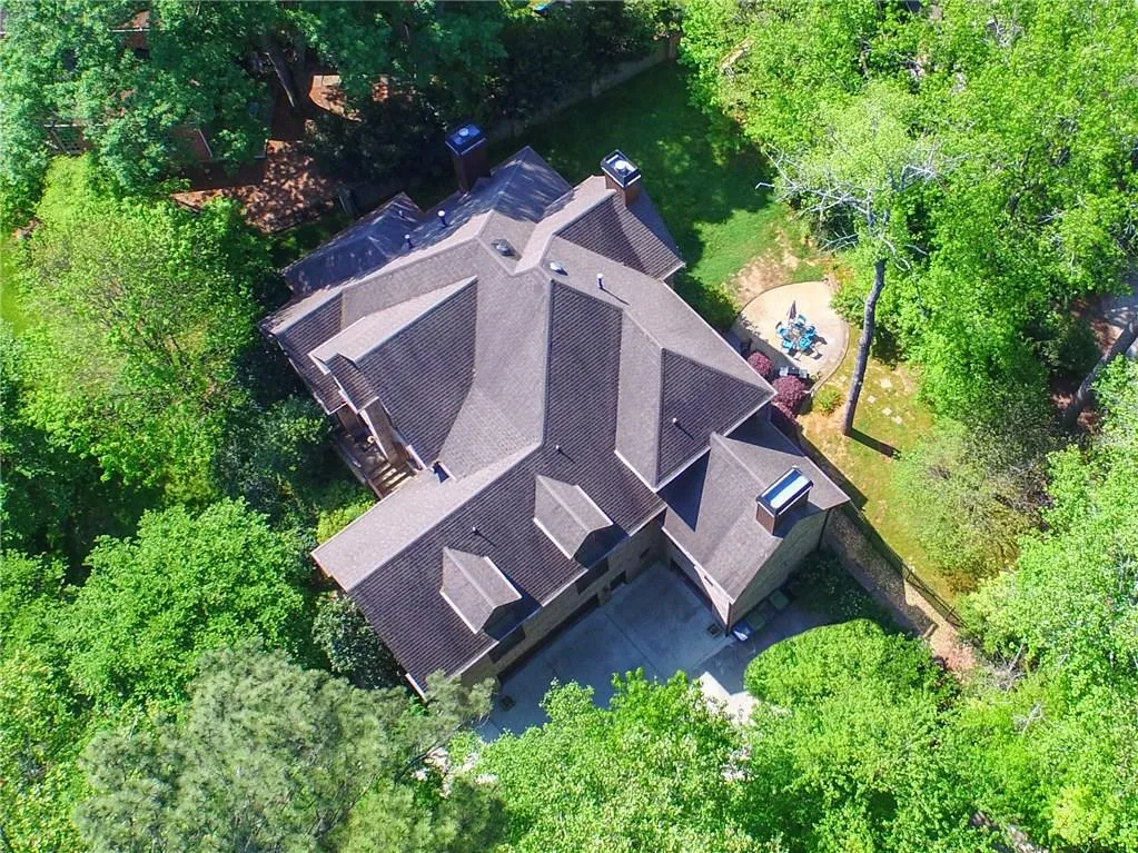 3870 Powers Ferry Road Nw, Atlanta, Georgia 30342, 5 Bedrooms Bedrooms, ,5 BathroomsBathrooms,Residential,Sold,3870 Powers Ferry Road Nw,5838142