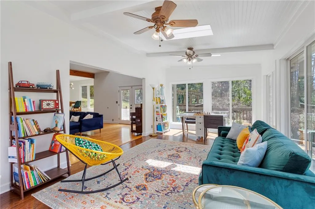 515 Forest Valley Road, Atlanta, Georgia 30342, 4 Bedrooms Bedrooms, ,3 BathroomsBathrooms,Residential,Sold,515 Forest Valley Road,7016255