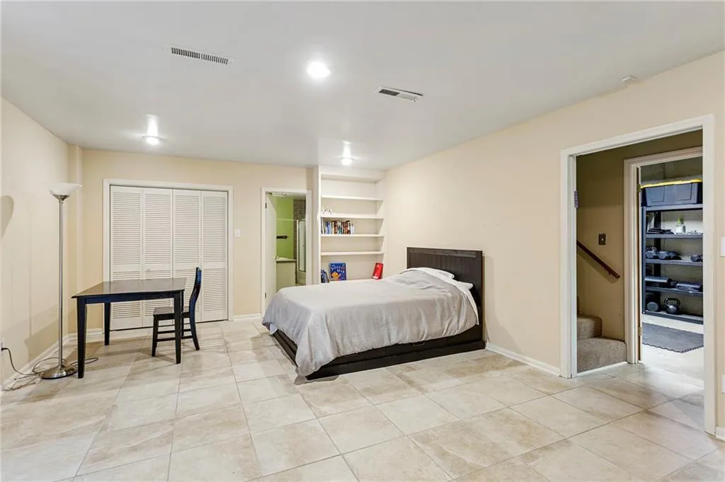 515 Forest Valley Road, Atlanta, Georgia 30342, 4 Bedrooms Bedrooms, ,3 BathroomsBathrooms,Residential,Sold,515 Forest Valley Road,7016255