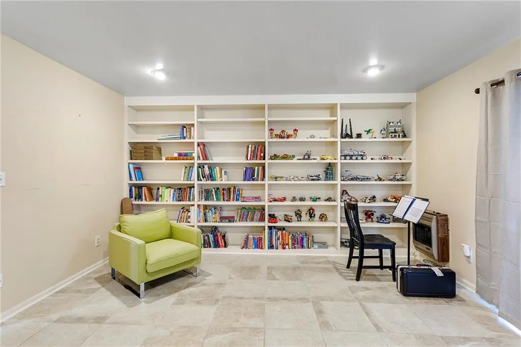 515 Forest Valley Road, Atlanta, Georgia 30342, 4 Bedrooms Bedrooms, ,3 BathroomsBathrooms,Residential,Sold,515 Forest Valley Road,7016255