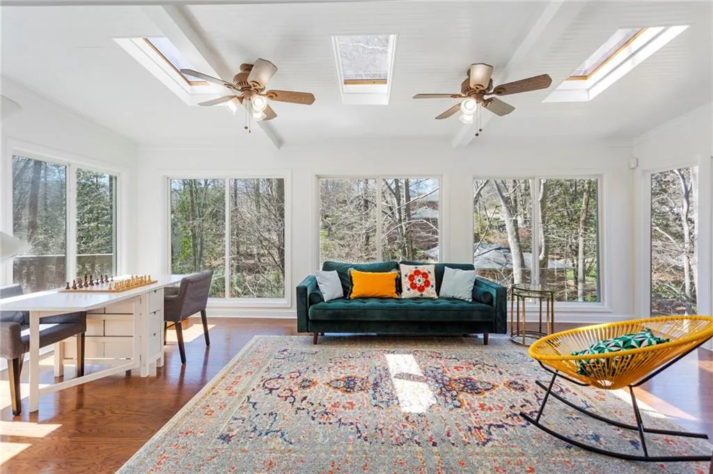 515 Forest Valley Road, Atlanta, Georgia 30342, 4 Bedrooms Bedrooms, ,3 BathroomsBathrooms,Residential,Sold,515 Forest Valley Road,7016255