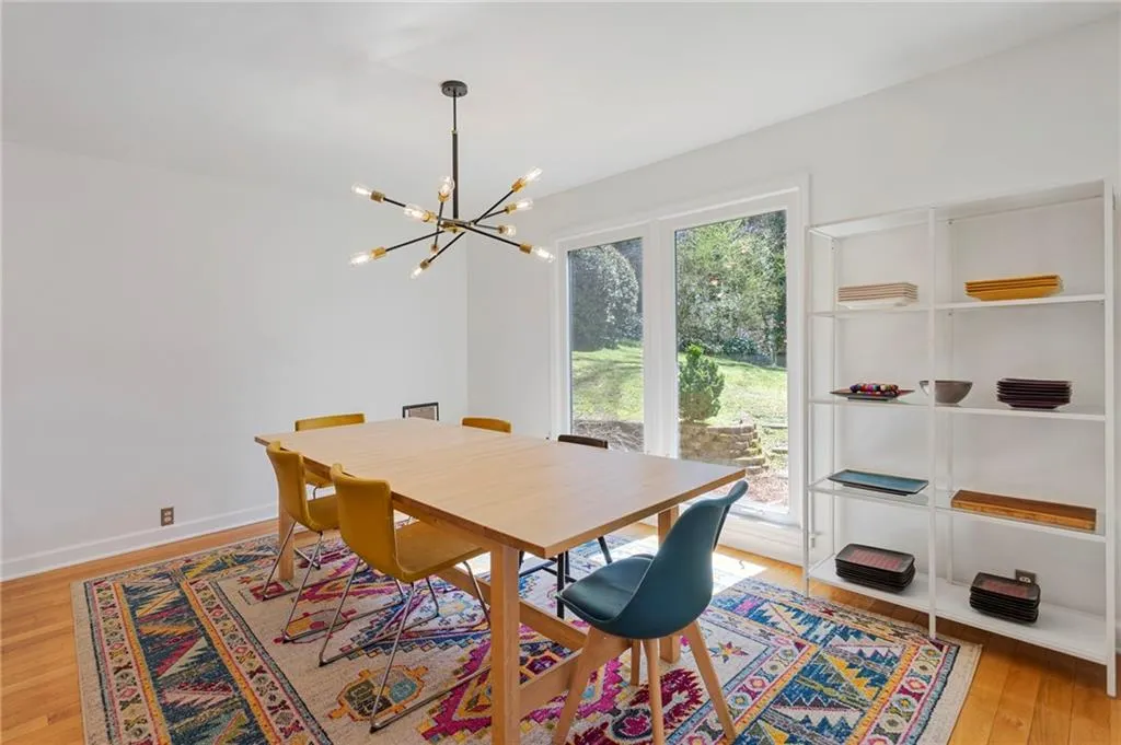 515 Forest Valley Road, Atlanta, Georgia 30342, 4 Bedrooms Bedrooms, ,3 BathroomsBathrooms,Residential,Sold,515 Forest Valley Road,7016255