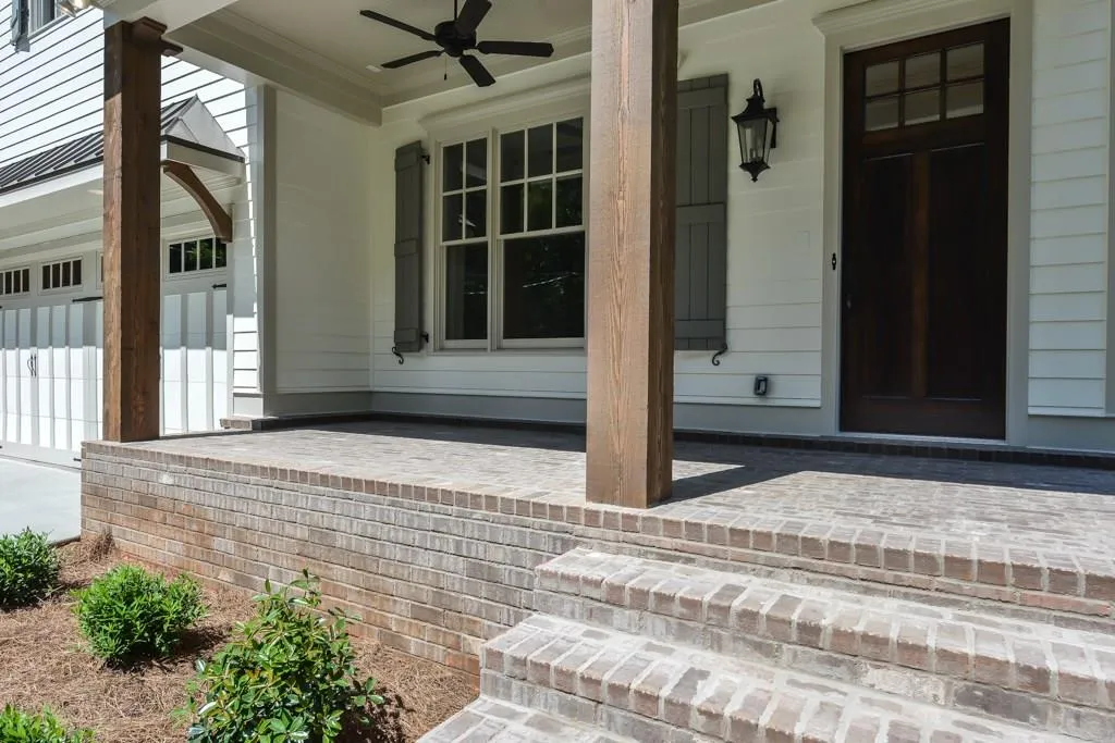 3212 Silver Lake Drive Ne, Brookhaven, Georgia 30319, 6 Bedrooms Bedrooms, ,4 BathroomsBathrooms,Residential,Sold,3212 Silver Lake Drive Ne,5802993