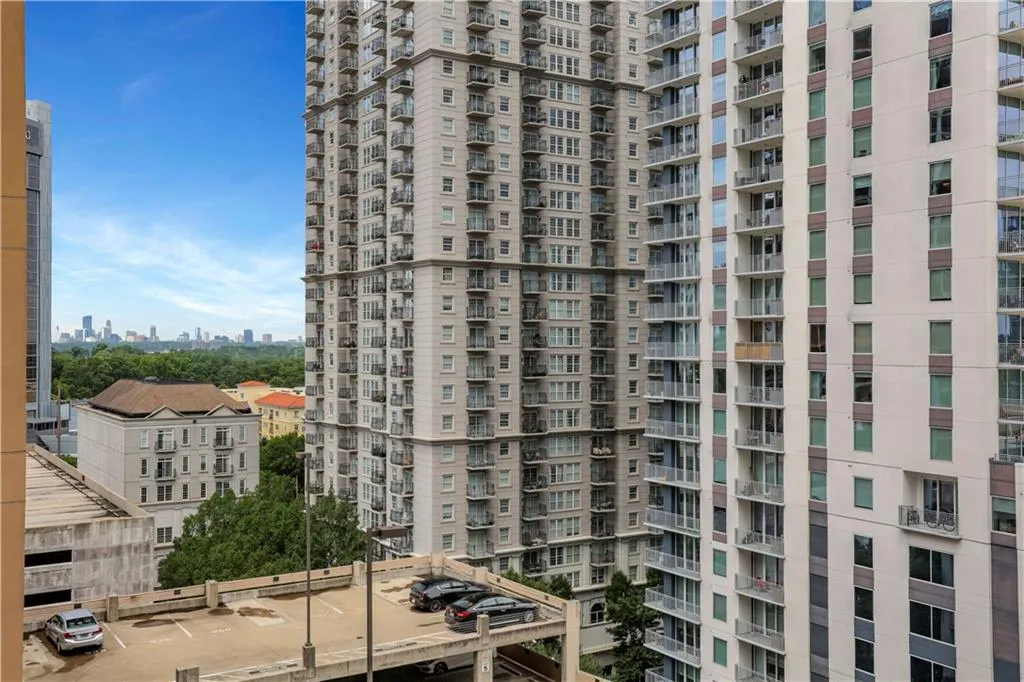 1101 Juniper Street Ne Unit 922, Atlanta, Georgia 30309, 1 Bedroom Bedrooms, ,1 BathroomBathrooms,Residential,For Sale,1101 Juniper Street Ne Unit 922,7601353