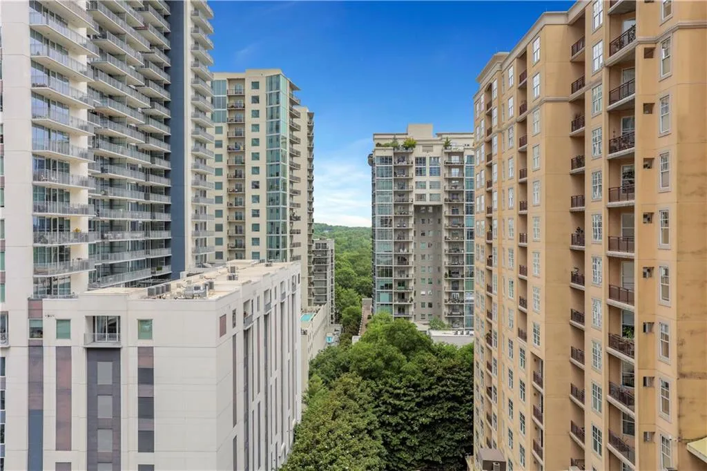 1101 Juniper Street Ne Unit 922, Atlanta, Georgia 30309, 1 Bedroom Bedrooms, ,1 BathroomBathrooms,Residential,For Sale,1101 Juniper Street Ne Unit 922,7601353