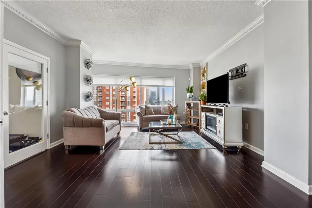 3475 Oak Valley Road Ne Unit 980, Atlanta, Georgia 30326, 2 Bedrooms Bedrooms, ,1 BathroomBathrooms,Residential,For Sale,3475 Oak Valley Road Ne Unit 980,7635796