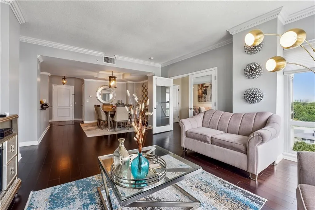3475 Oak Valley Road Ne Unit 980, Atlanta, Georgia 30326, 2 Bedrooms Bedrooms, ,1 BathroomBathrooms,Residential,For Sale,3475 Oak Valley Road Ne Unit 980,7635796