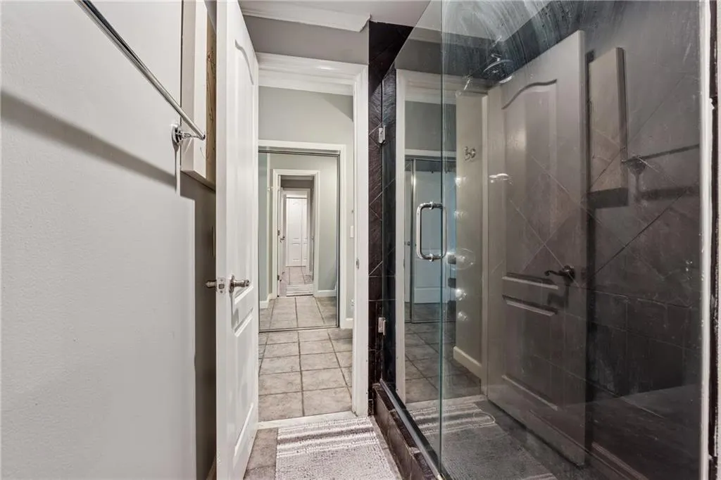 3475 Oak Valley Road Ne Unit 980, Atlanta, Georgia 30326, 2 Bedrooms Bedrooms, ,1 BathroomBathrooms,Residential,For Sale,3475 Oak Valley Road Ne Unit 980,7635796