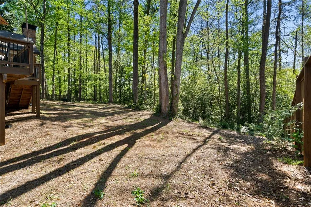175 Marsh Glen Point, Sandy Springs, Georgia 30328, 4 Bedrooms Bedrooms, ,4 BathroomsBathrooms,Residential,Sold,175 Marsh Glen Point,7202180