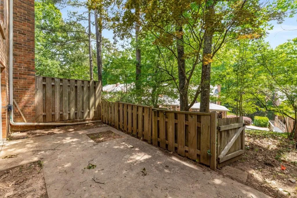 333 The Chace Ne, Sandy Springs, Georgia 30328, 4 Bedrooms Bedrooms, ,3 BathroomsBathrooms,Residential,Sold,333 The Chace Ne,7396286