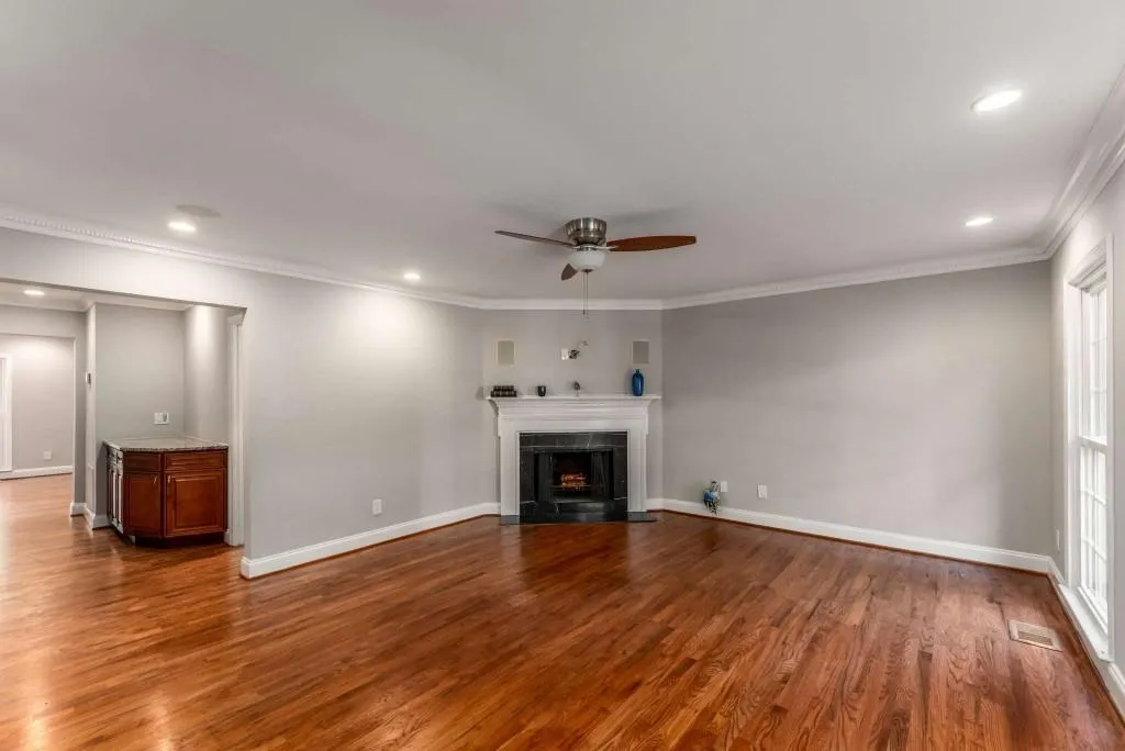 The family room & buffet. Just past the buffet is the kitchen and dining area