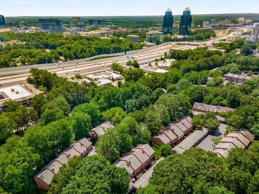 333 The Chace Ne, Sandy Springs, Georgia 30328, 4 Bedrooms Bedrooms, ,3 BathroomsBathrooms,Residential,Sold,333 The Chace Ne,7396286