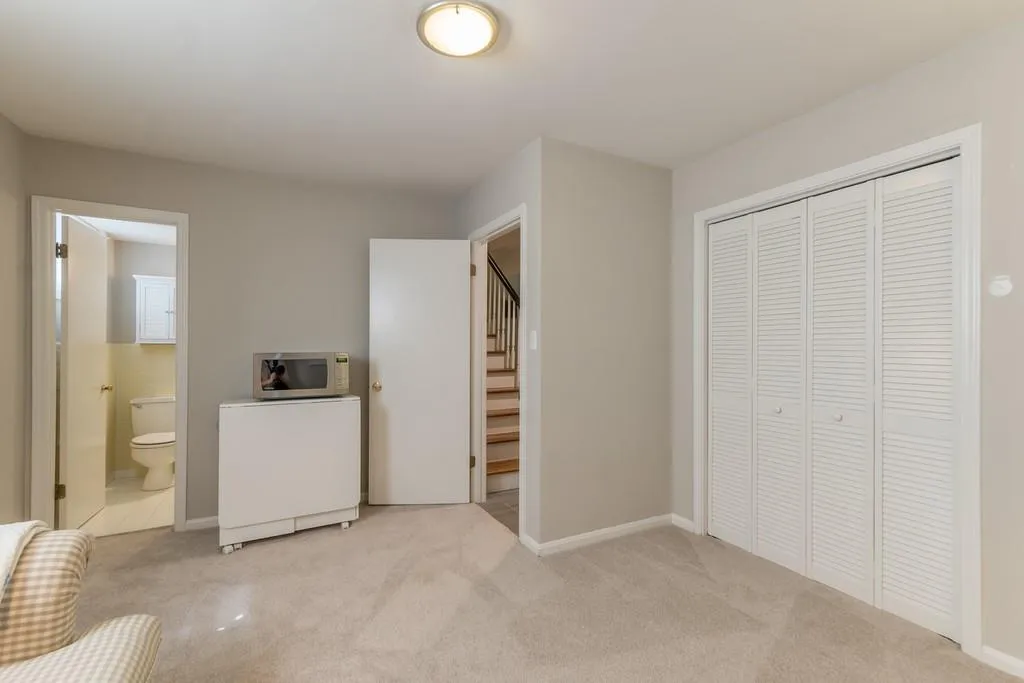745 Edgewater Trail, Sandy Springs, Georgia 30328, 4 Bedrooms Bedrooms, ,3 BathroomsBathrooms,Residential,Sold,745 Edgewater Trail,6785677