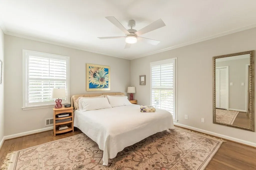745 Edgewater Trail, Sandy Springs, Georgia 30328, 4 Bedrooms Bedrooms, ,3 BathroomsBathrooms,Residential,Sold,745 Edgewater Trail,6785677