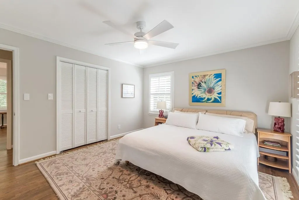 745 Edgewater Trail, Sandy Springs, Georgia 30328, 4 Bedrooms Bedrooms, ,3 BathroomsBathrooms,Residential,Sold,745 Edgewater Trail,6785677