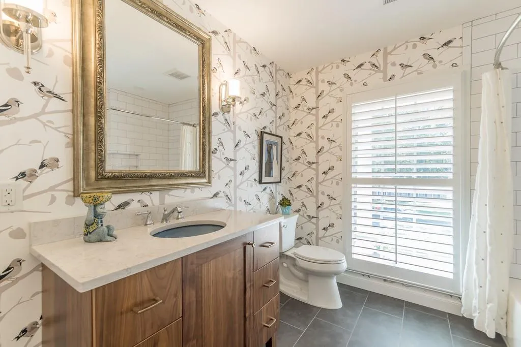 745 Edgewater Trail, Sandy Springs, Georgia 30328, 4 Bedrooms Bedrooms, ,3 BathroomsBathrooms,Residential,Sold,745 Edgewater Trail,6785677