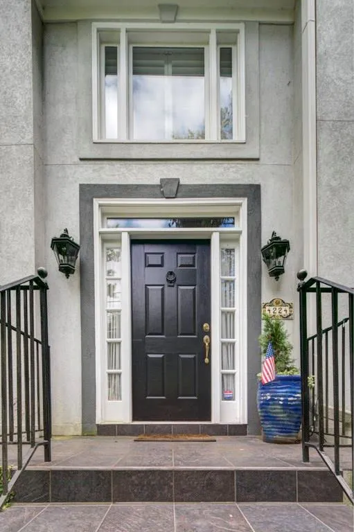 4224 Paces Ferry Road Se, Atlanta, Georgia 30339, 4 Bedrooms Bedrooms, ,4 BathroomsBathrooms,Residential,Sold,4224 Paces Ferry Road Se,5812386