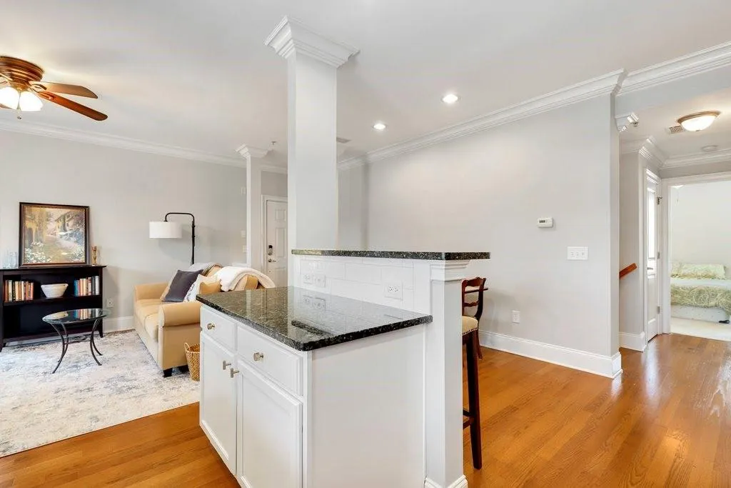 767 Berrydale Drive Unit 49, Atlanta, Georgia 30328, 2 Bedrooms Bedrooms, ,2 BathroomsBathrooms,Residential,Sold,767 Berrydale Drive Unit 49,7047296