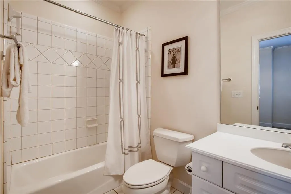 5185 Falcon Chase Lane, Sandy Springs, Georgia 30342, 5 Bedrooms Bedrooms, ,4 BathroomsBathrooms,Residential,Sold,5185 Falcon Chase Lane,6674890