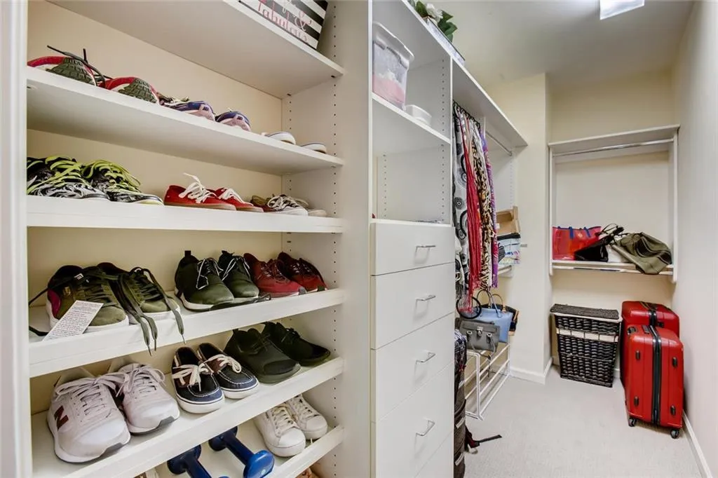 5185 Falcon Chase Lane, Sandy Springs, Georgia 30342, 5 Bedrooms Bedrooms, ,4 BathroomsBathrooms,Residential,Sold,5185 Falcon Chase Lane,6674890