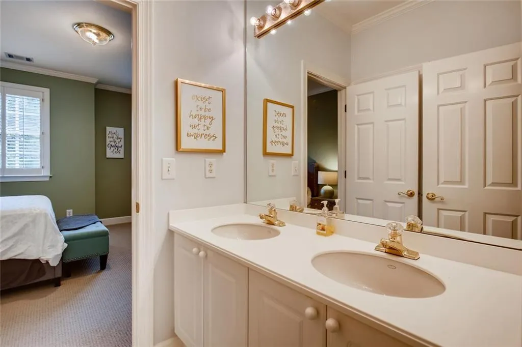 5185 Falcon Chase Lane, Sandy Springs, Georgia 30342, 5 Bedrooms Bedrooms, ,4 BathroomsBathrooms,Residential,Sold,5185 Falcon Chase Lane,6674890