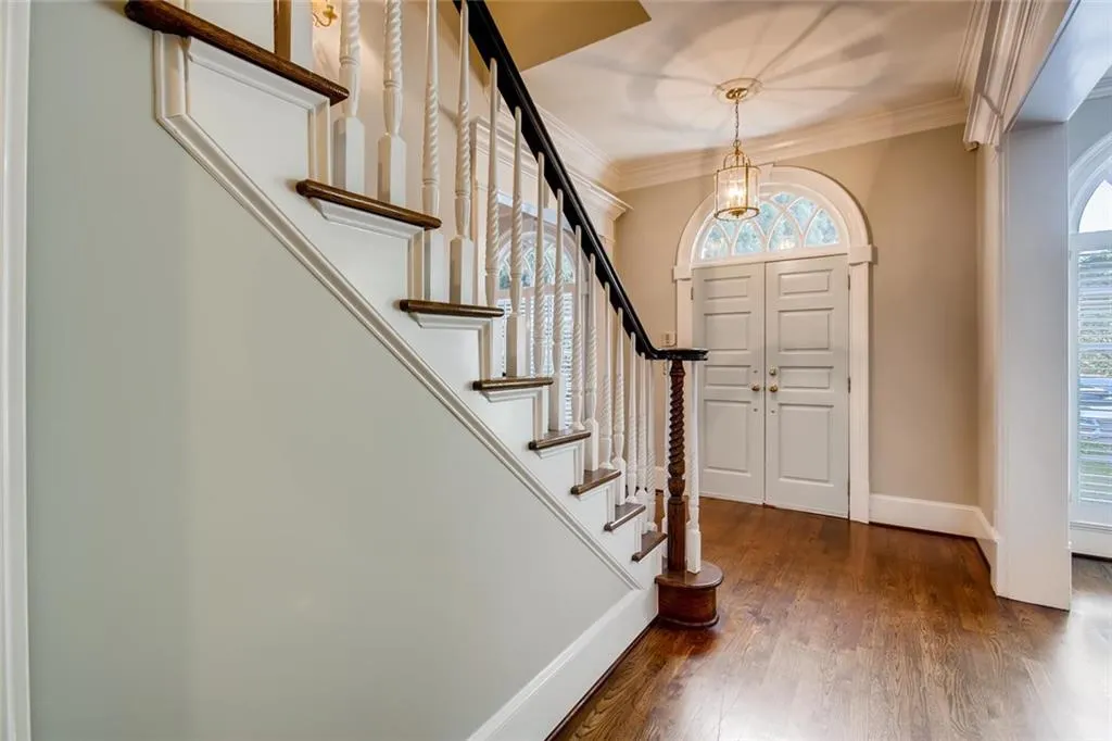 5185 Falcon Chase Lane, Sandy Springs, Georgia 30342, 5 Bedrooms Bedrooms, ,4 BathroomsBathrooms,Residential,Sold,5185 Falcon Chase Lane,6674890