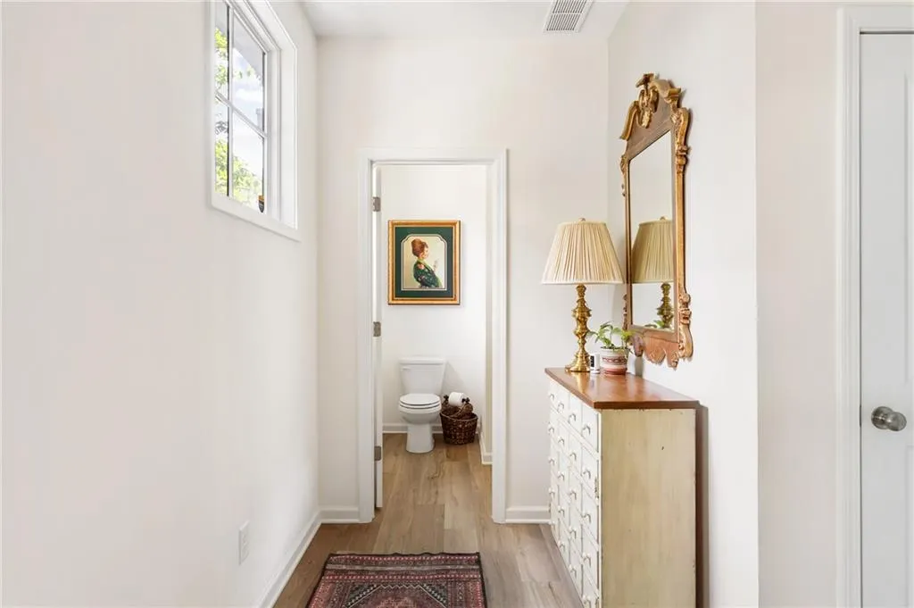 132 Pacer Place, Atlanta, Georgia 30342, 2 Bedrooms Bedrooms, 0 ,2 BathroomsBathrooms,Residential,Sold,132 Pacer Place,7796628