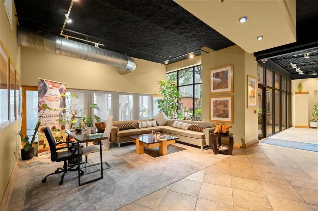 400 17th Street Nw Unit 1253, Atlanta, Georgia 30318, 1 Bedroom Bedrooms, ,1 BathroomBathrooms,Residential,For Sale,400 17th Street Nw Unit 1253,7580066