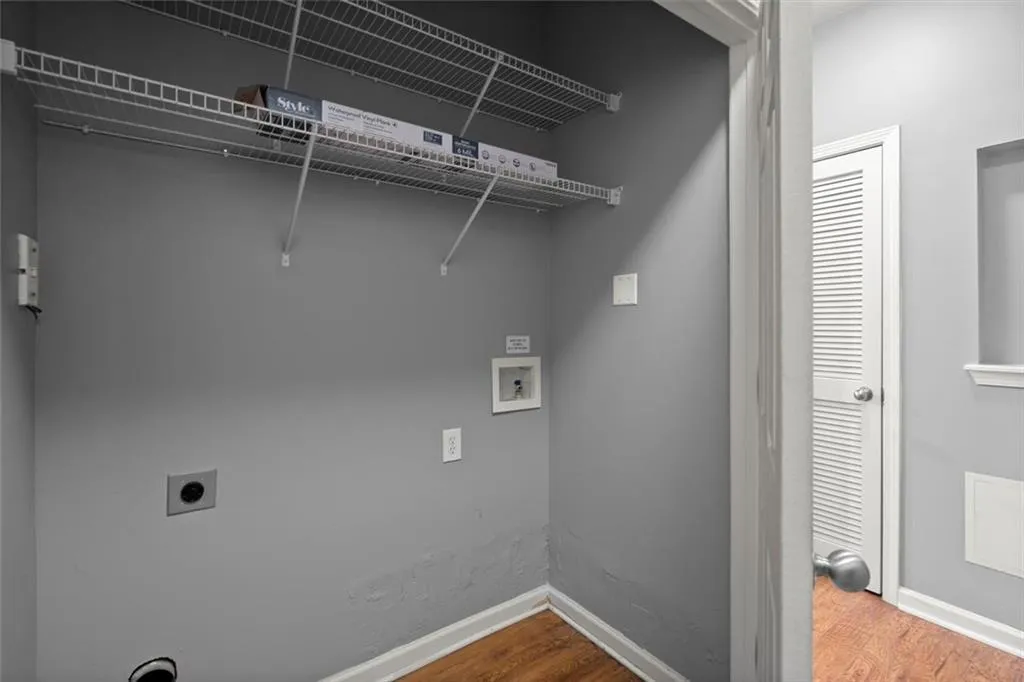 400 17th Street Nw Unit 1253, Atlanta, Georgia 30318, 1 Bedroom Bedrooms, ,1 BathroomBathrooms,Residential,For Sale,400 17th Street Nw Unit 1253,7580066