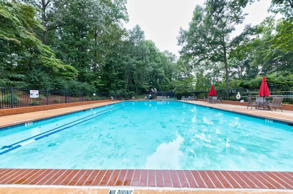 8225 Grogans Ferry Road, Sandy Springs, Georgia 30350, 5 Bedrooms Bedrooms, ,4 BathroomsBathrooms,Residential,Sold,8225 Grogans Ferry Road,6790609