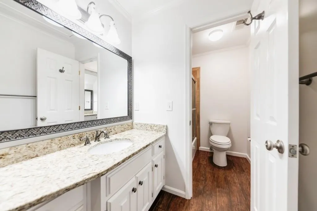 8225 Grogans Ferry Road, Sandy Springs, Georgia 30350, 5 Bedrooms Bedrooms, ,4 BathroomsBathrooms,Residential,Sold,8225 Grogans Ferry Road,6790609