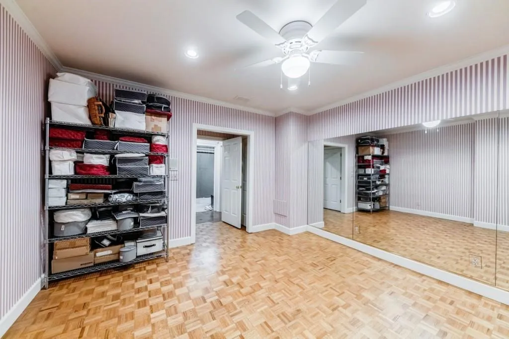 8225 Grogans Ferry Road, Sandy Springs, Georgia 30350, 5 Bedrooms Bedrooms, ,4 BathroomsBathrooms,Residential,Sold,8225 Grogans Ferry Road,6790609
