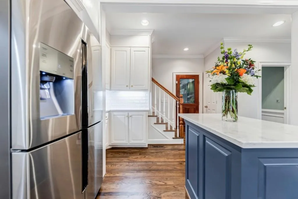 8225 Grogans Ferry Road, Sandy Springs, Georgia 30350, 5 Bedrooms Bedrooms, ,4 BathroomsBathrooms,Residential,Sold,8225 Grogans Ferry Road,6790609