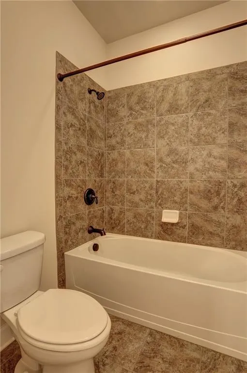 111 Barkley Lane, Sandy Springs, Georgia 30328, 4 Bedrooms Bedrooms, ,3 BathroomsBathrooms,Residential,Sold,111 Barkley Lane,6668177